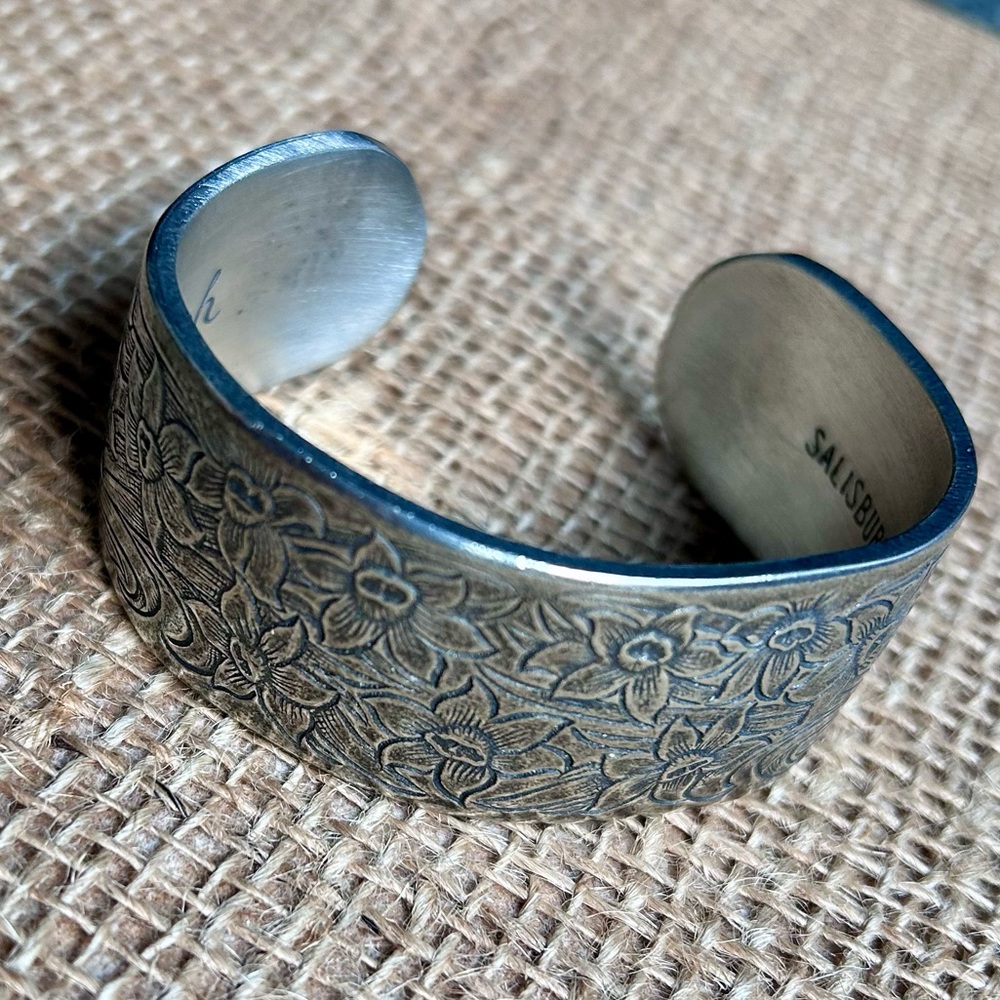 Salisbury Pewter Vintage Bracelet Flower of the Month March. Stunning! - Picture 2 of 7
